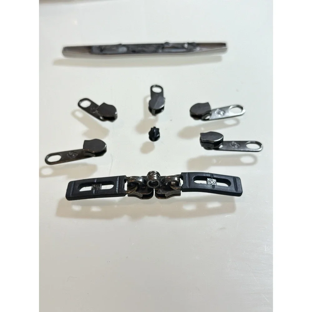 OEM Samsonite Tech 2.0 Carry-On 8 pcs Zipper Pulls & 1 Logo Badge Original Parts